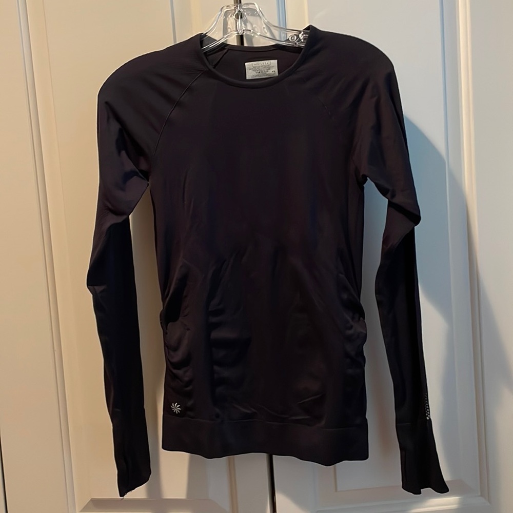 Athleta XSM black running shirt